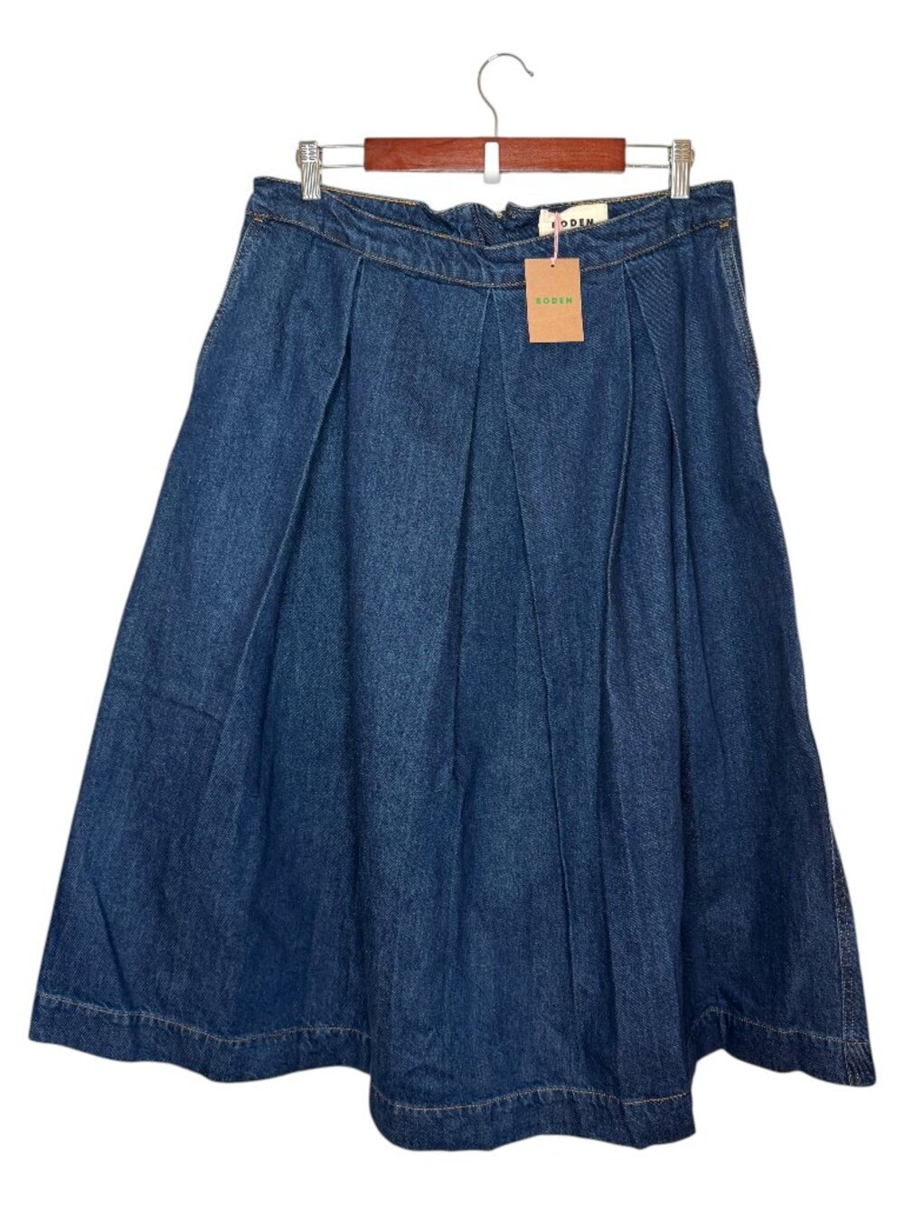 NWT Boden Pleated Denim Midi Skirt with Zipper in Back (US 12)